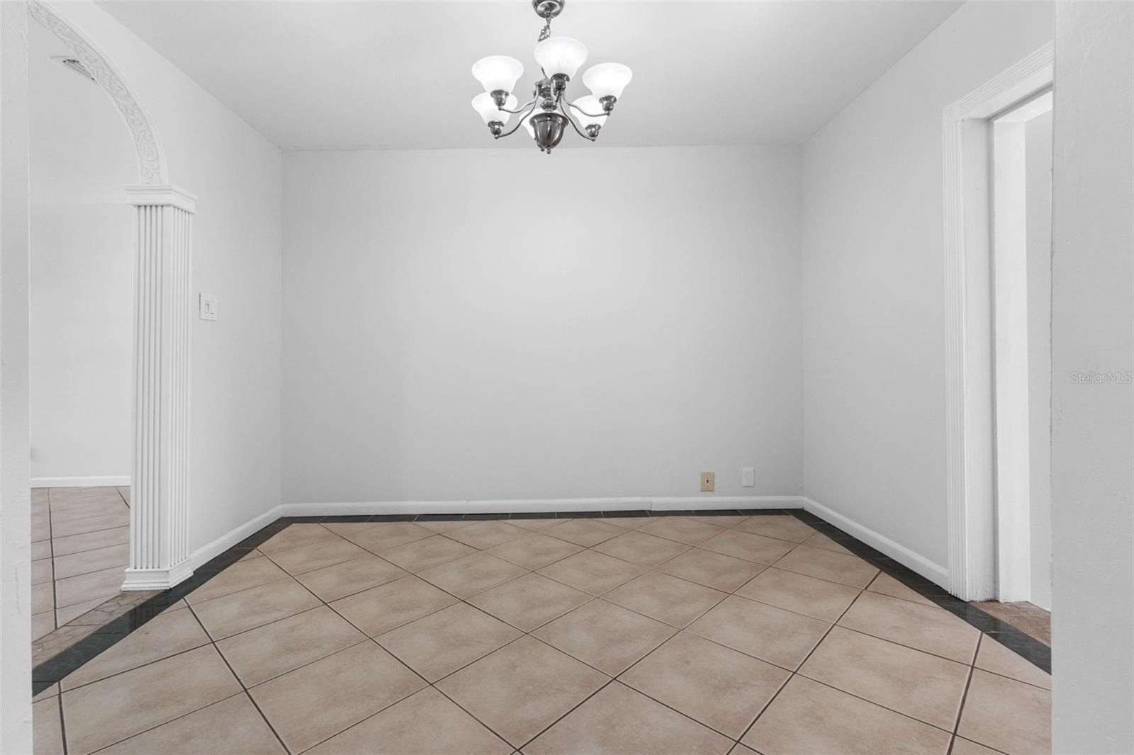 2405 E ANNIE ST — photo 20
