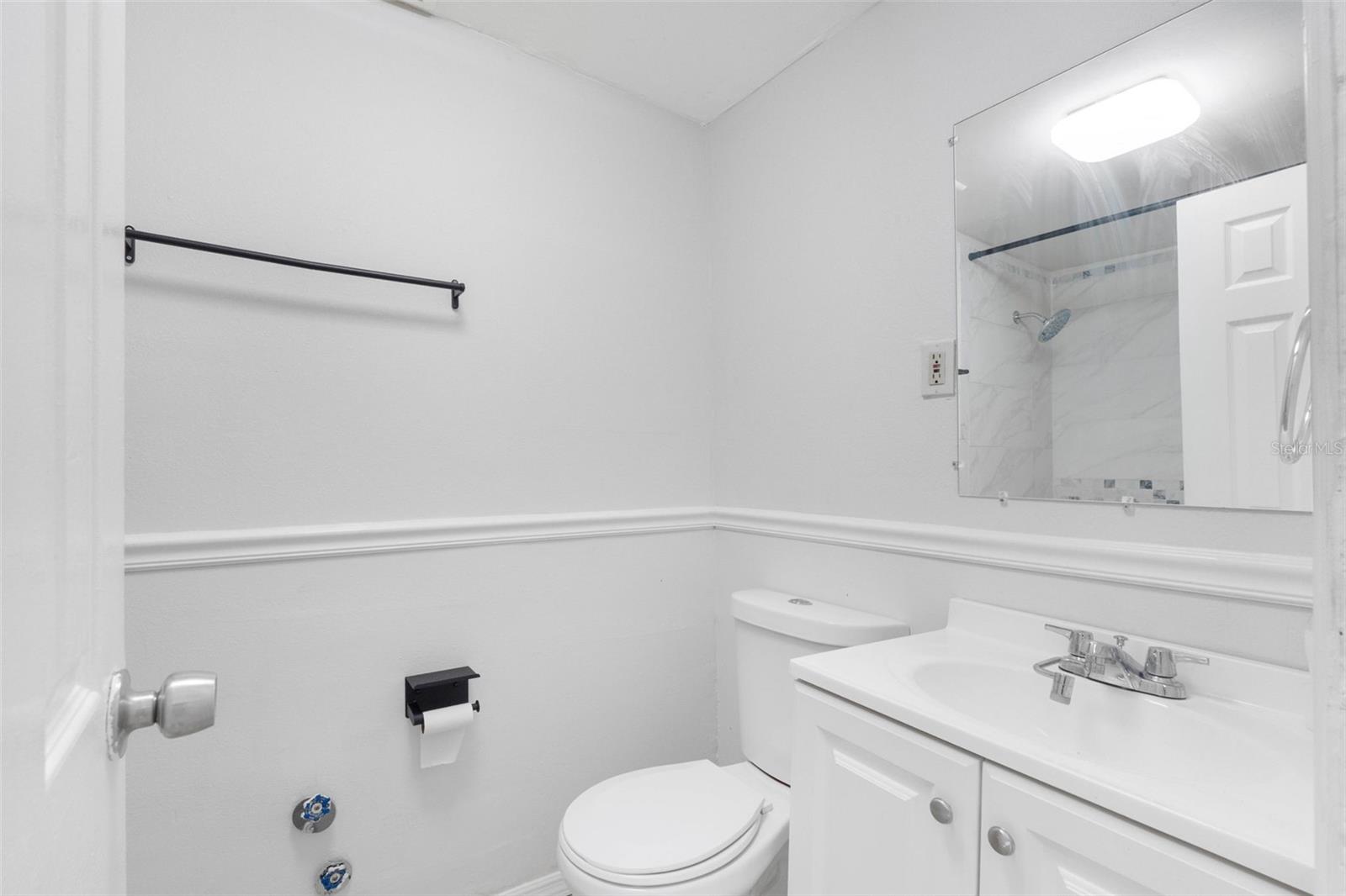 2405 E ANNIE ST — photo 33