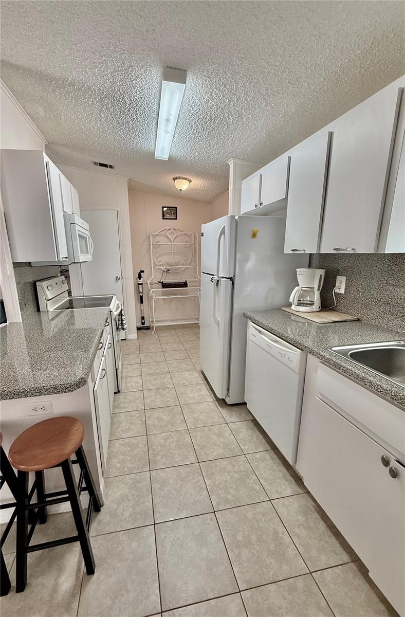 615 S GREEN CIR — photo 7