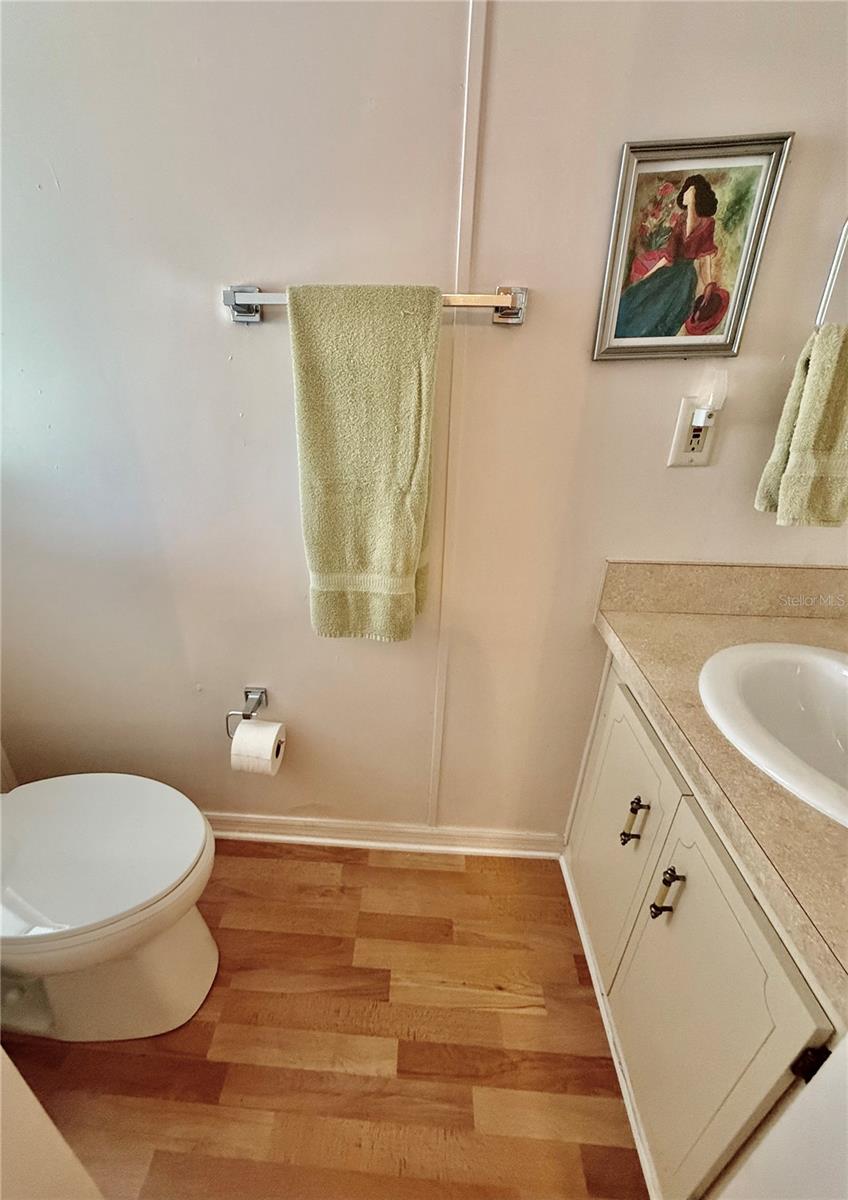 615 S GREEN CIR — photo 13