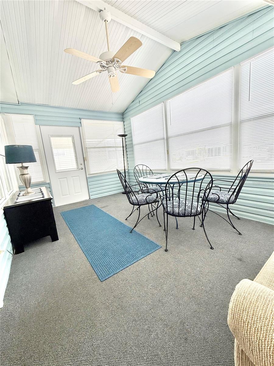 615 S GREEN CIR — photo 20