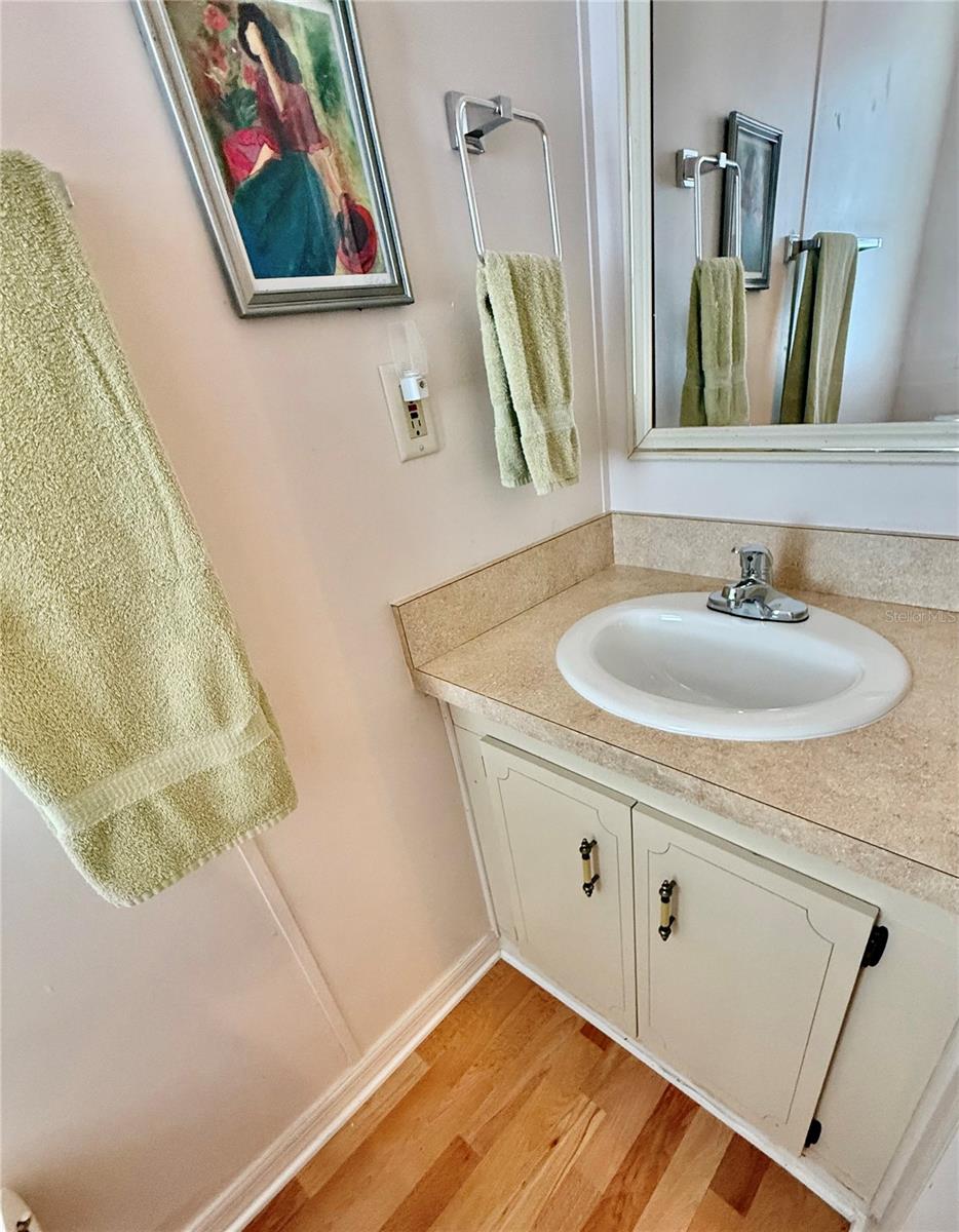 615 S GREEN CIR — photo 14