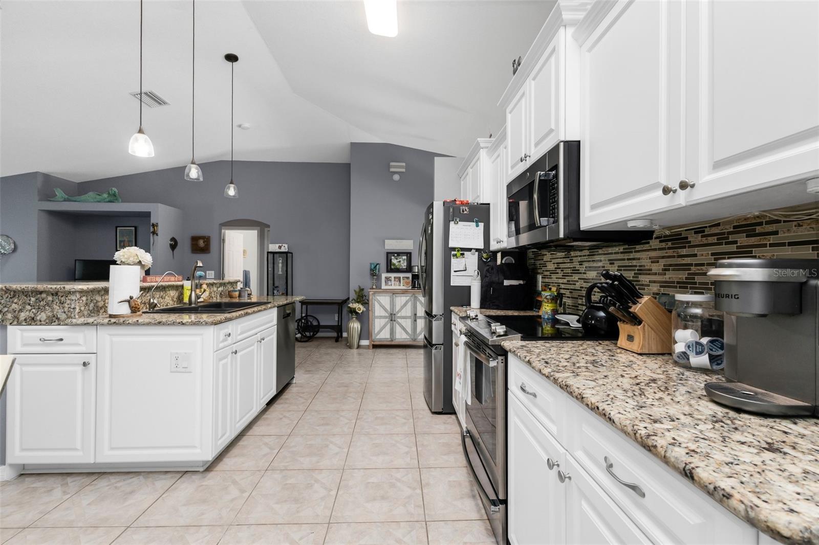 4360 LUBEC AVE — photo 12