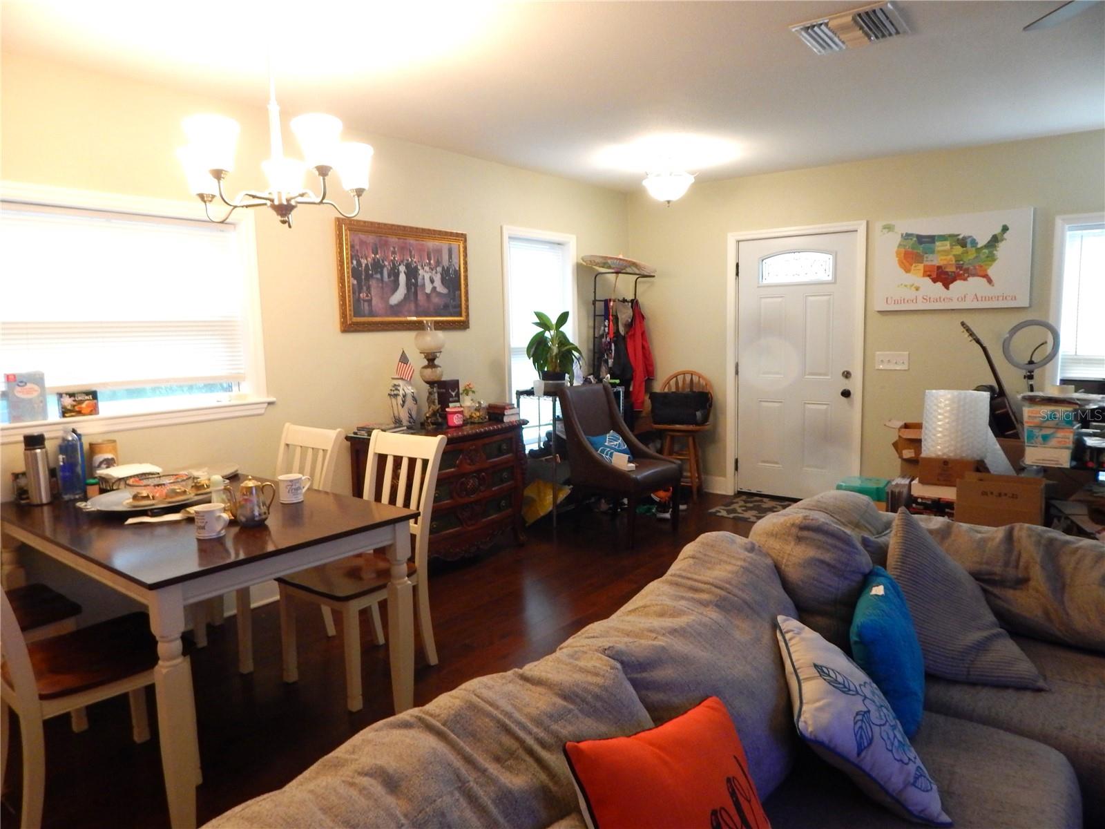8608 N 9TH ST — photo 14