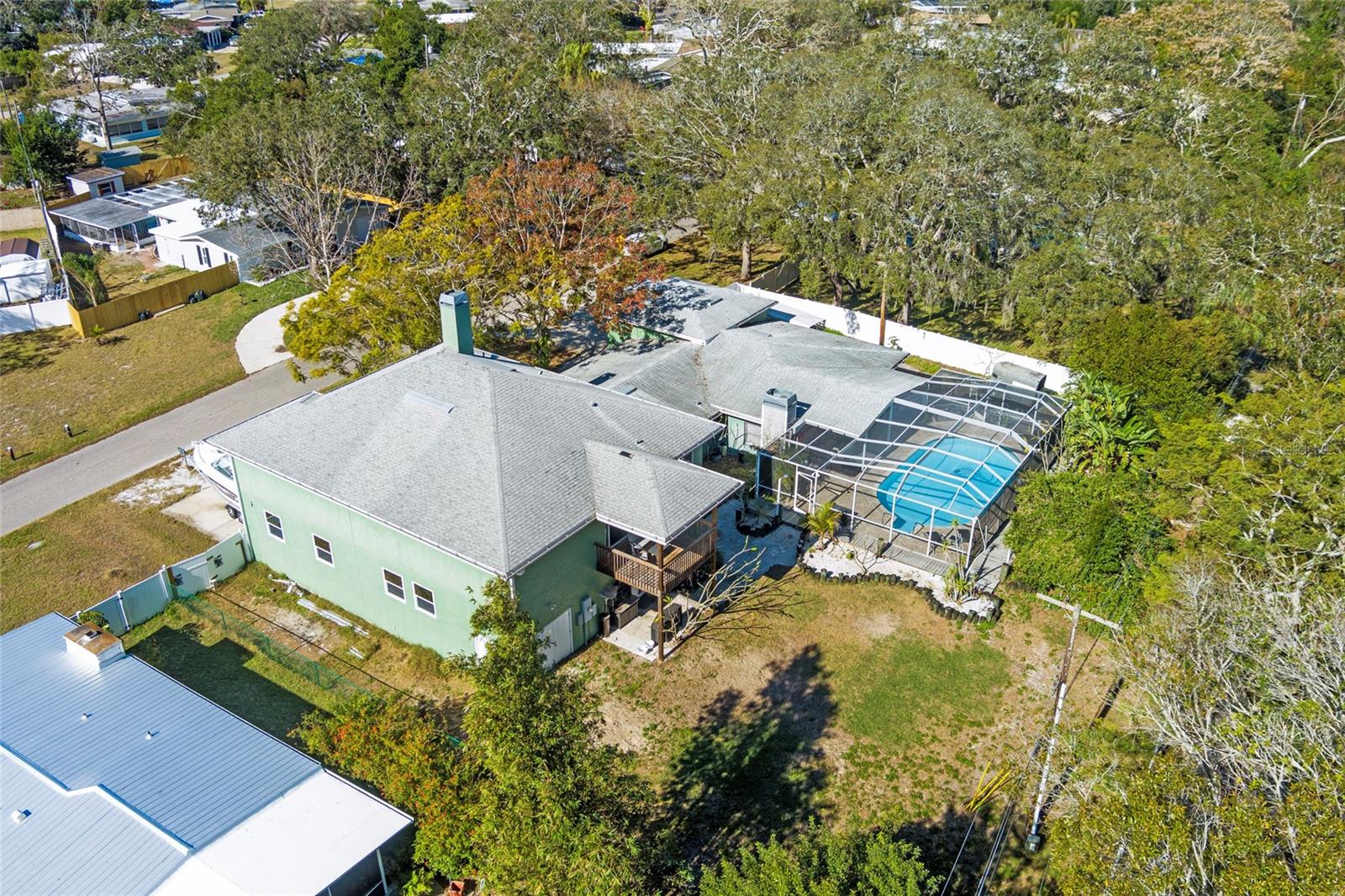 5657 OCEANIC RD — photo 40