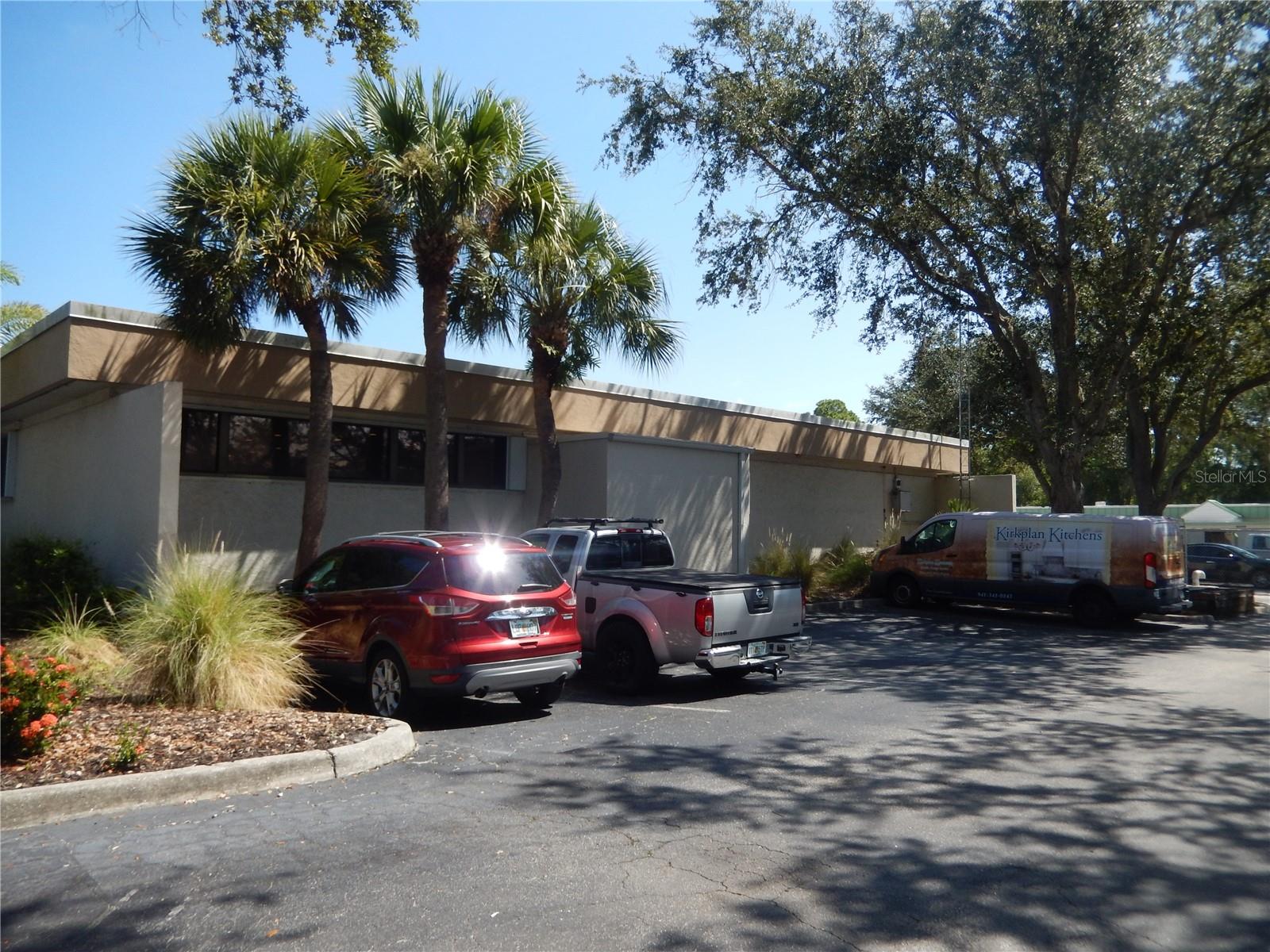 2015 CATTLEMEN RD — photo 5