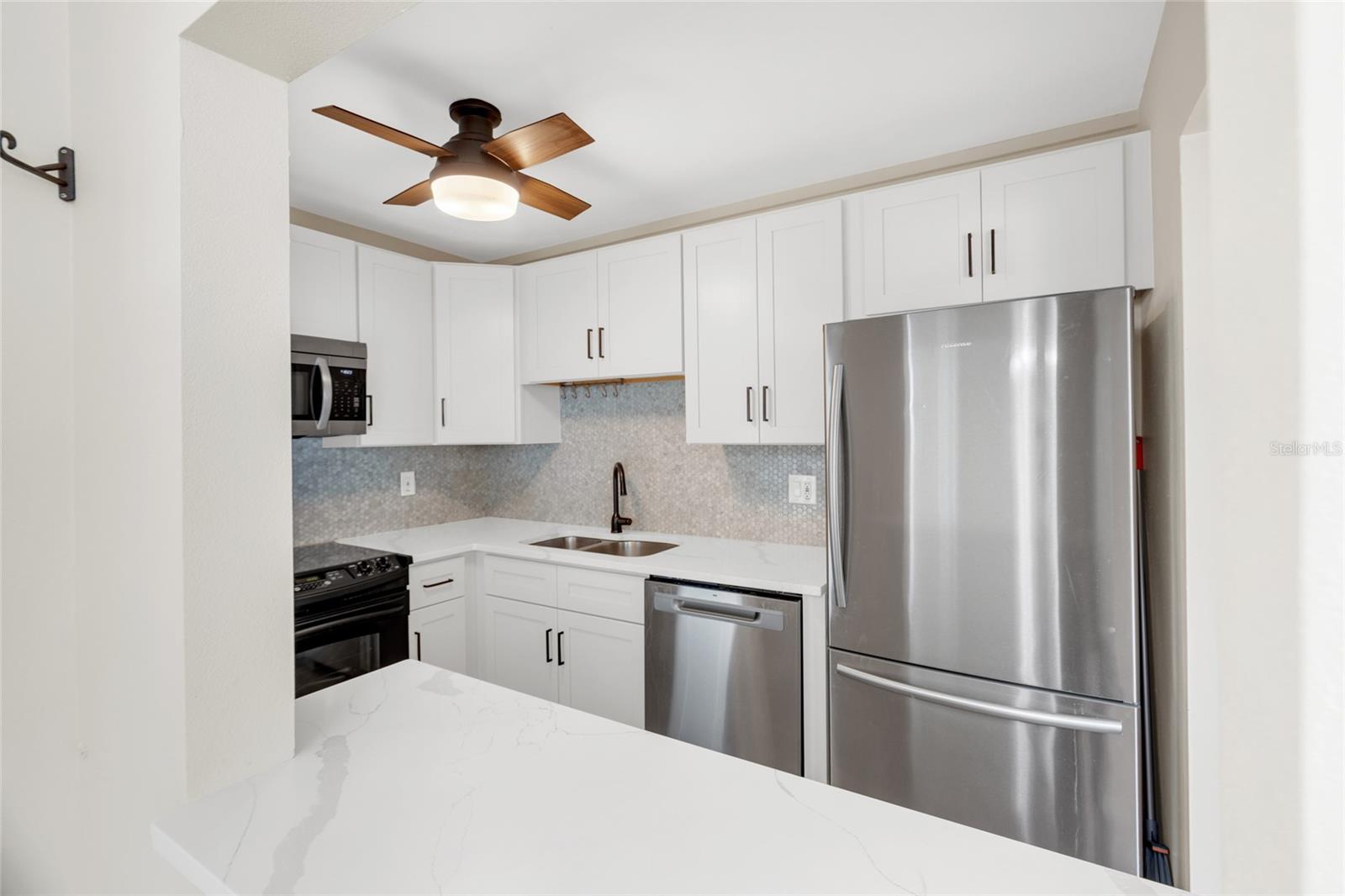 5996 HIBISCUS DR #6 — photo 21
