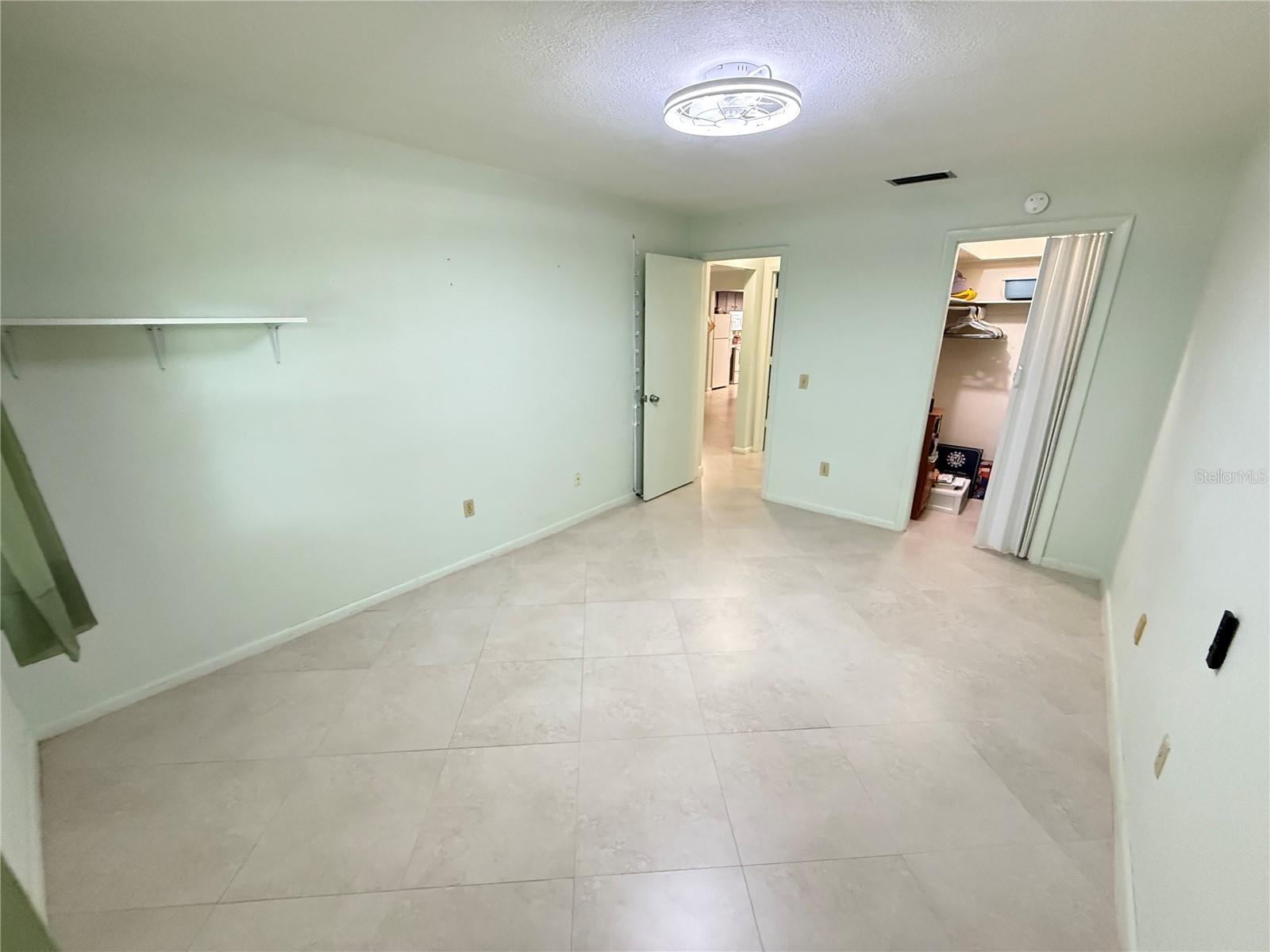 1411 NORMANDY PARK DR #4 — photo 9