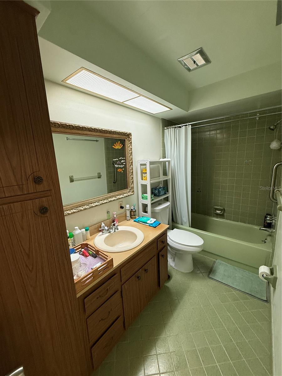 1411 NORMANDY PARK DR #4 — photo 10