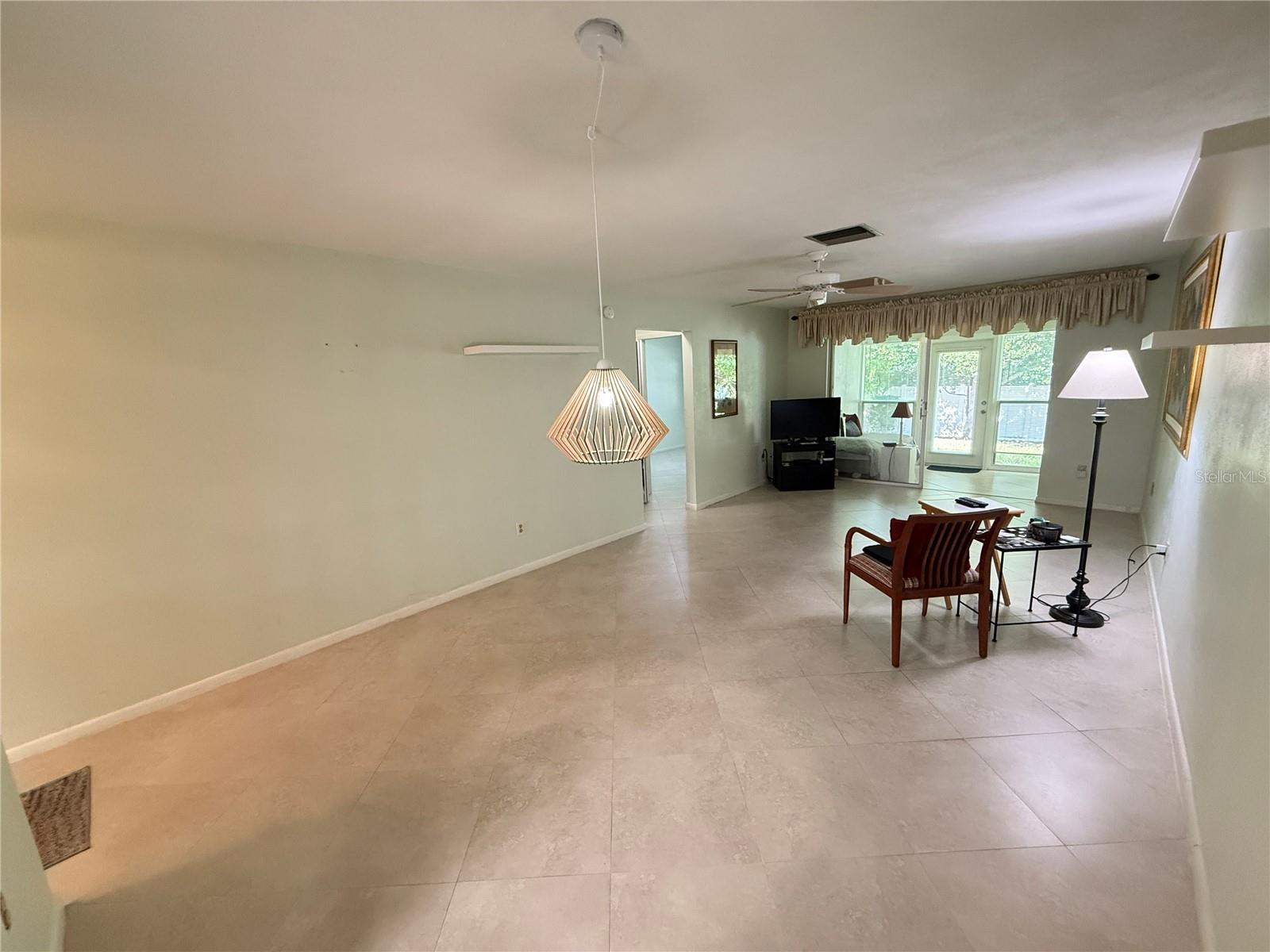 1411 NORMANDY PARK DR #4 — photo 7