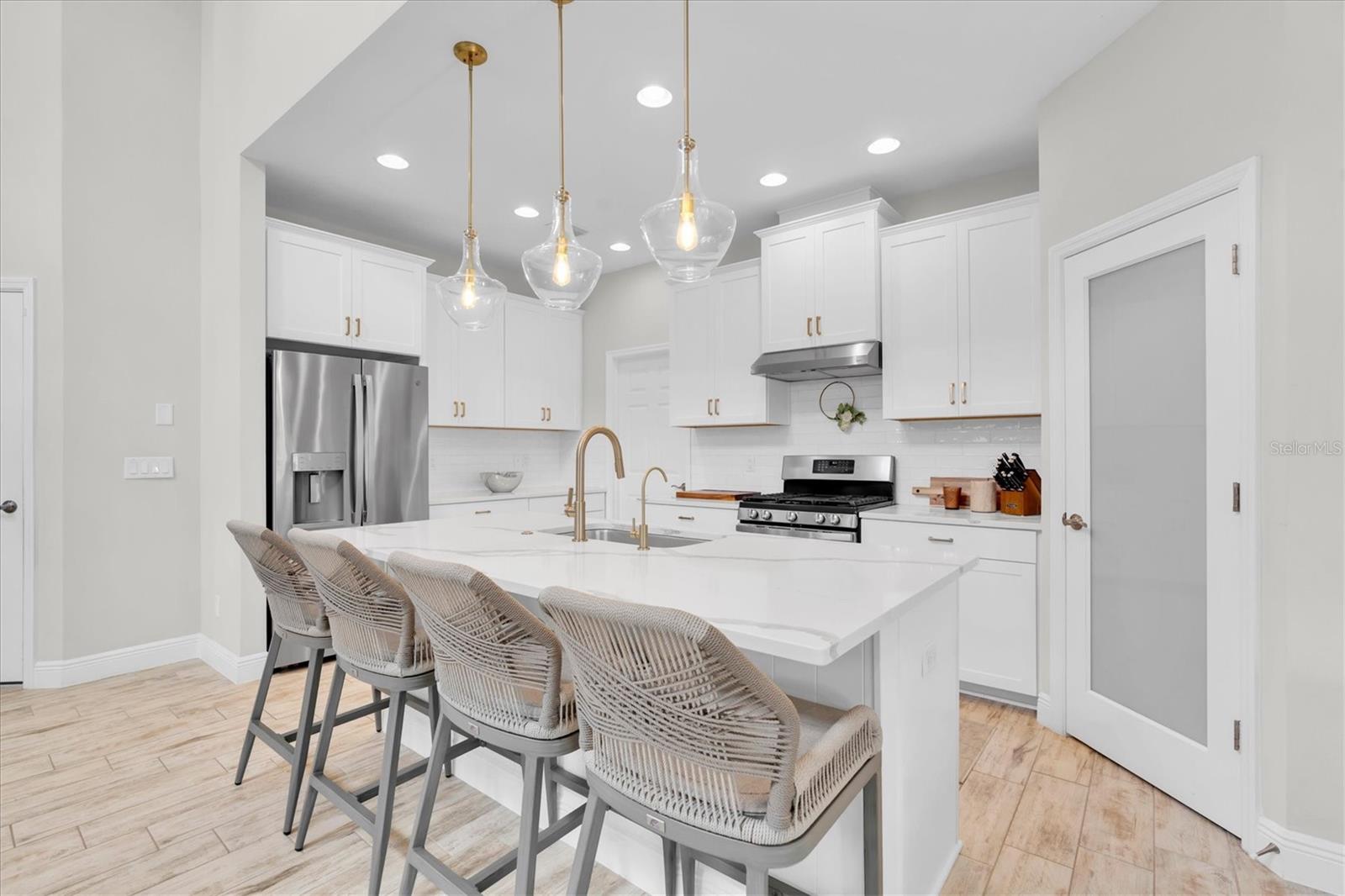 3926 MAURICE AVE — photo 4