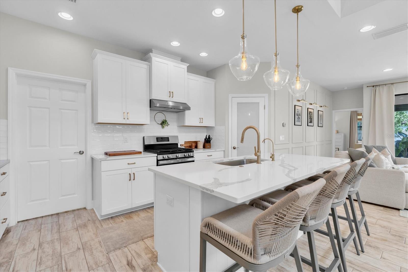3926 MAURICE AVE — photo 6
