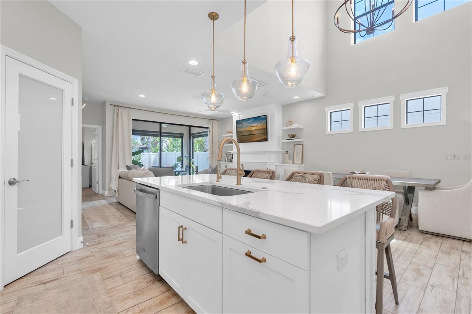 3926 MAURICE AVE — photo 3