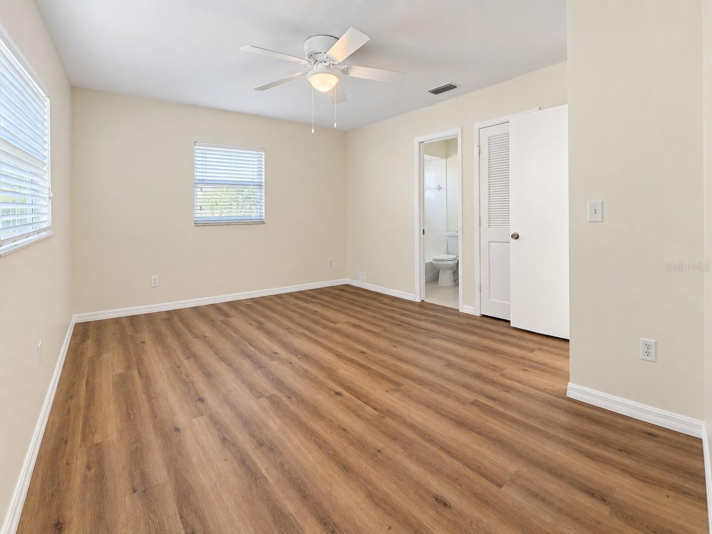 1019 HOPE ST — photo 29