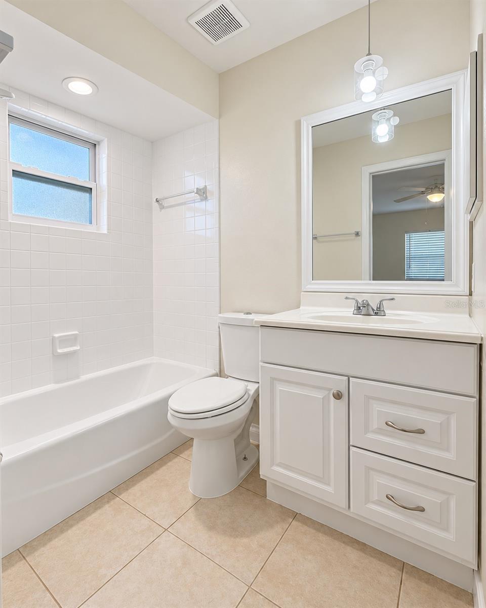 1019 HOPE ST — photo 34
