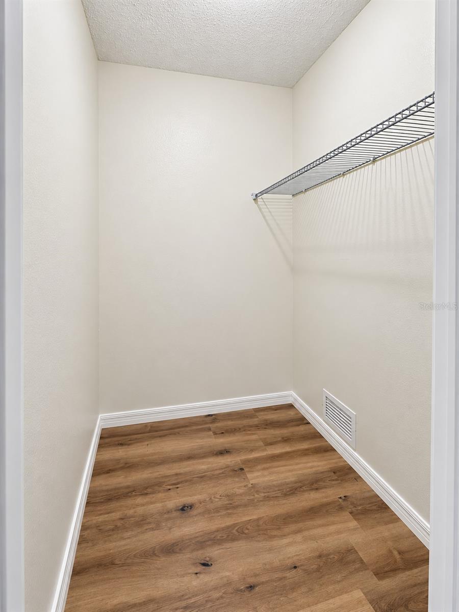 1019 HOPE ST — photo 33