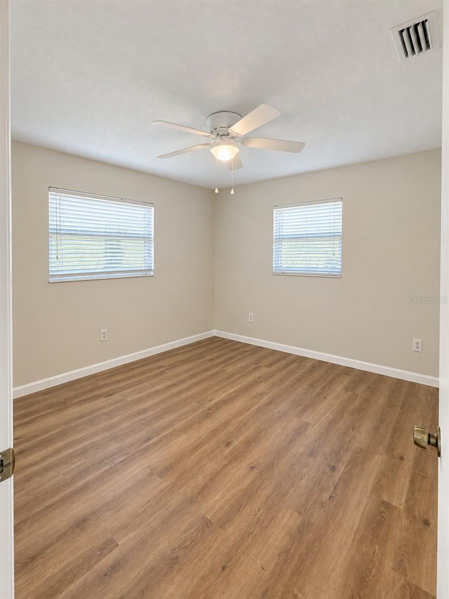 1019 HOPE ST — photo 31