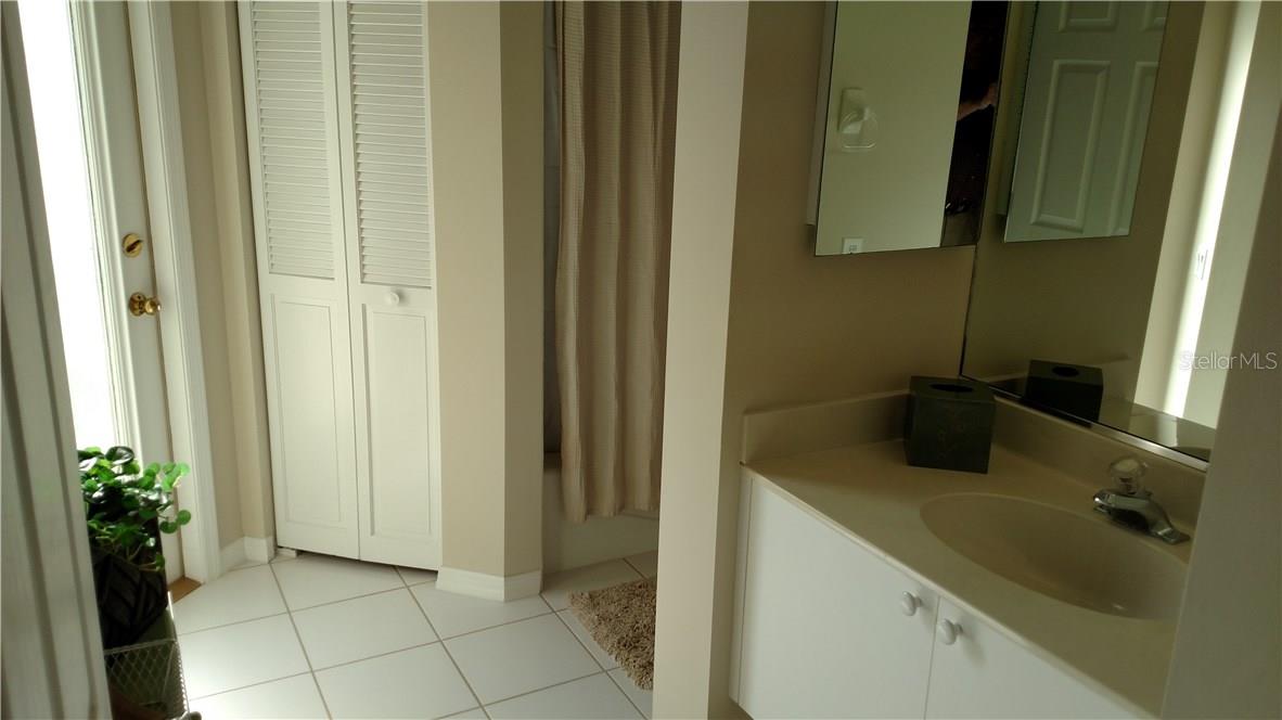 8718 53RD TER E — photo 14