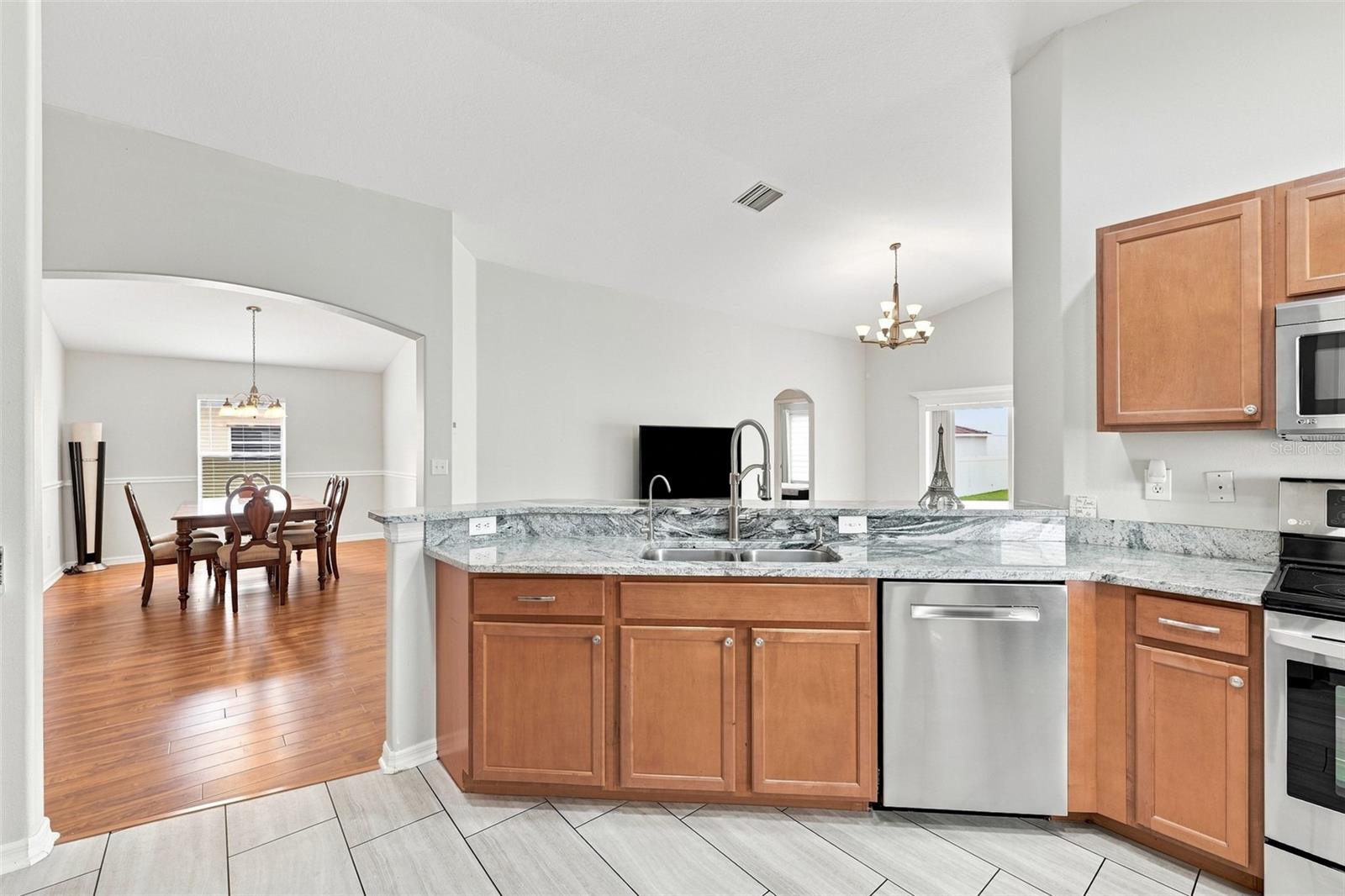10612 SHADY BRANCH DR — photo 15