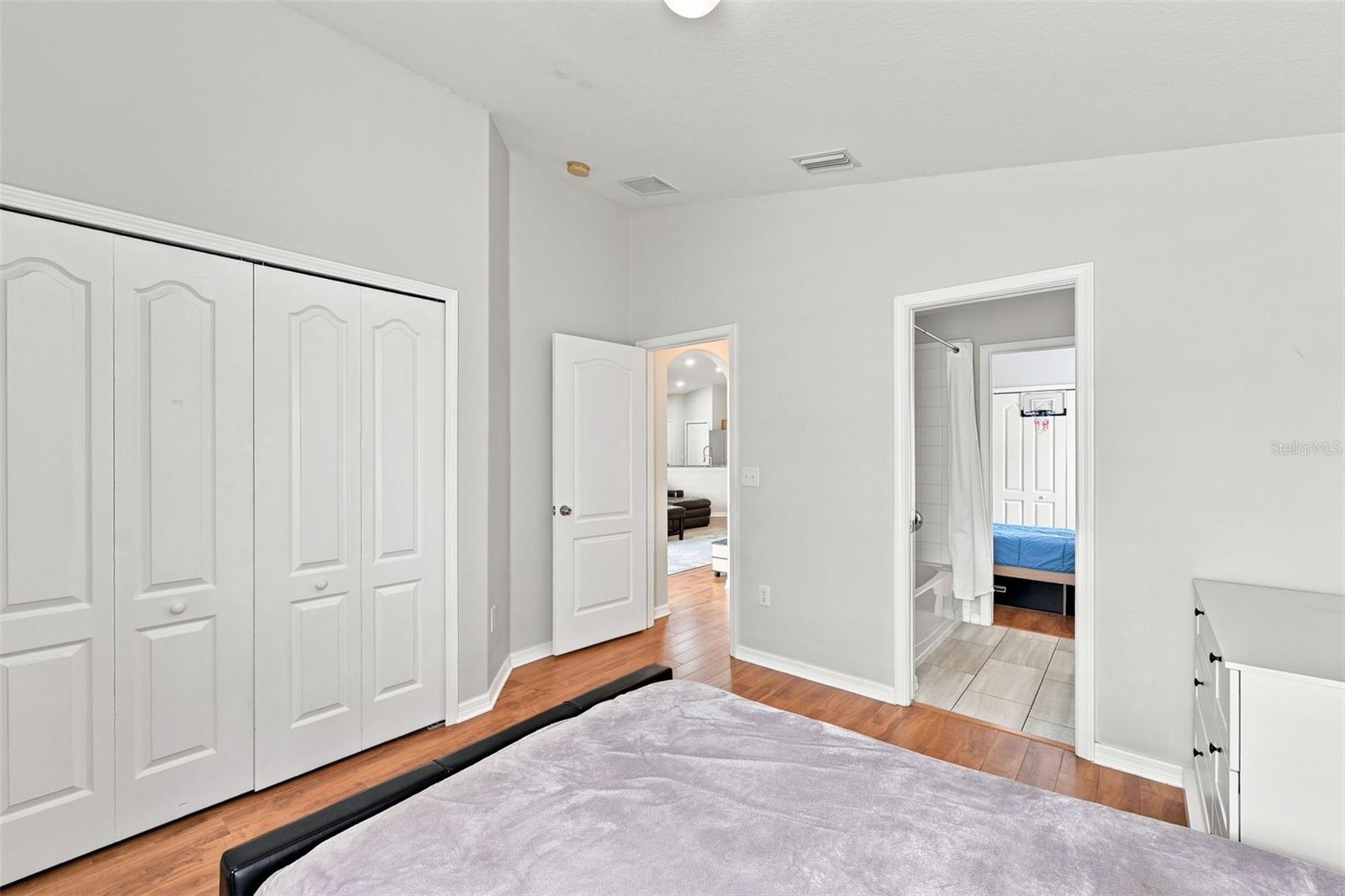 10612 SHADY BRANCH DR — photo 28