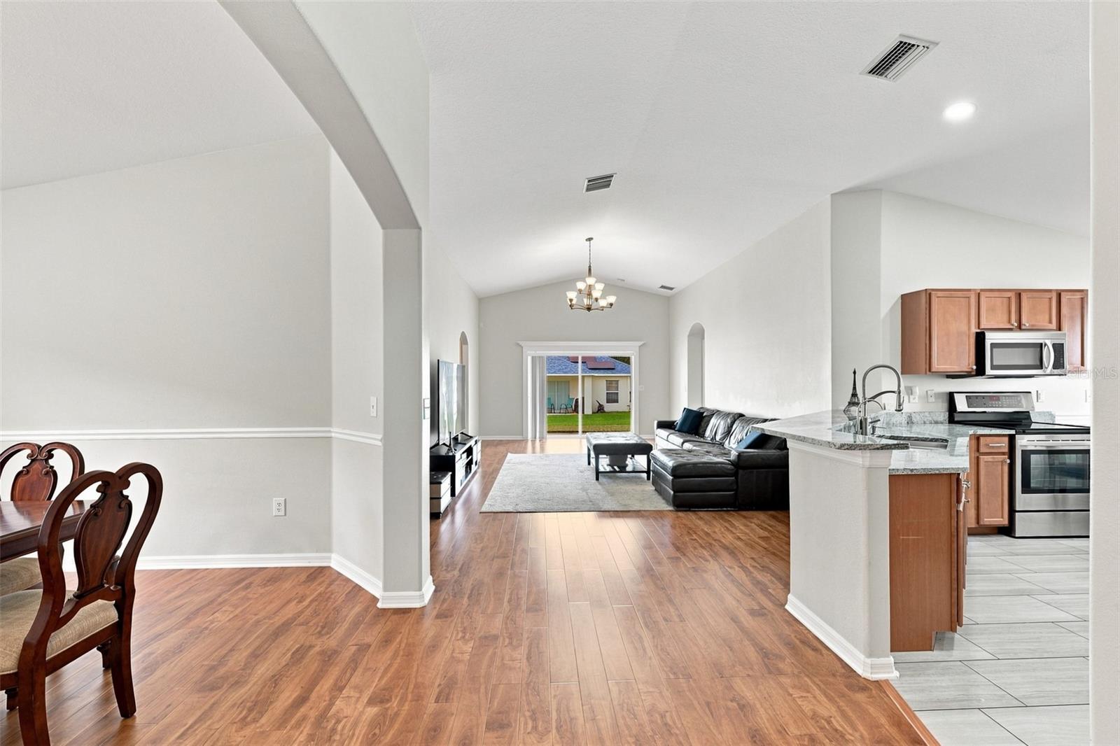 10612 SHADY BRANCH DR — photo 4