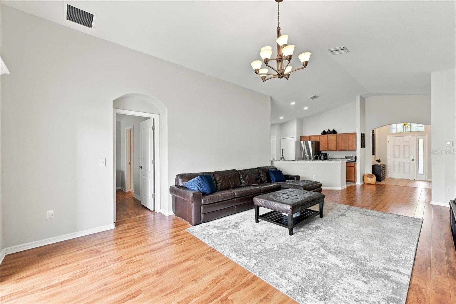 10612 SHADY BRANCH DR — photo 7