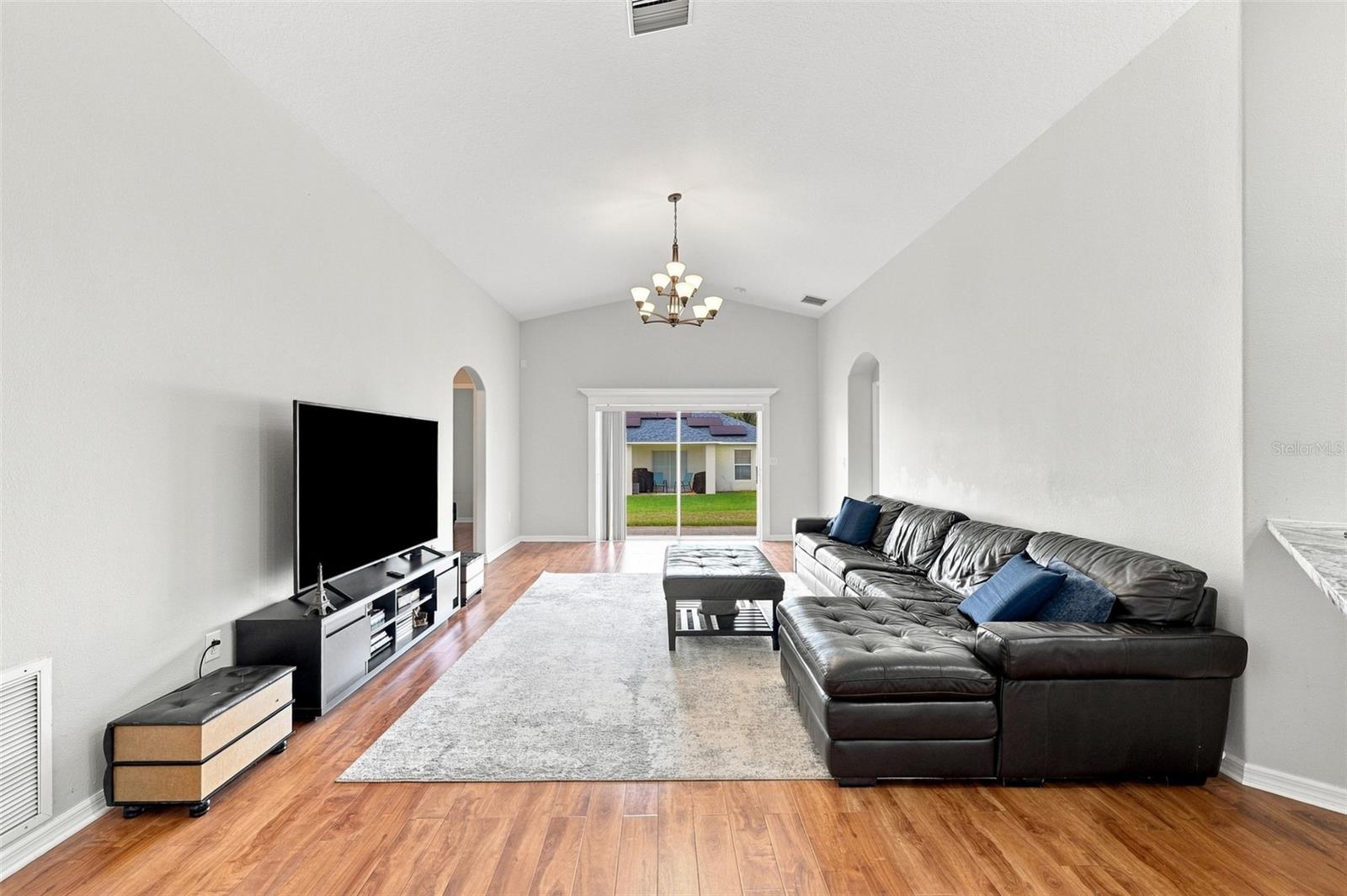 10612 SHADY BRANCH DR — photo 5