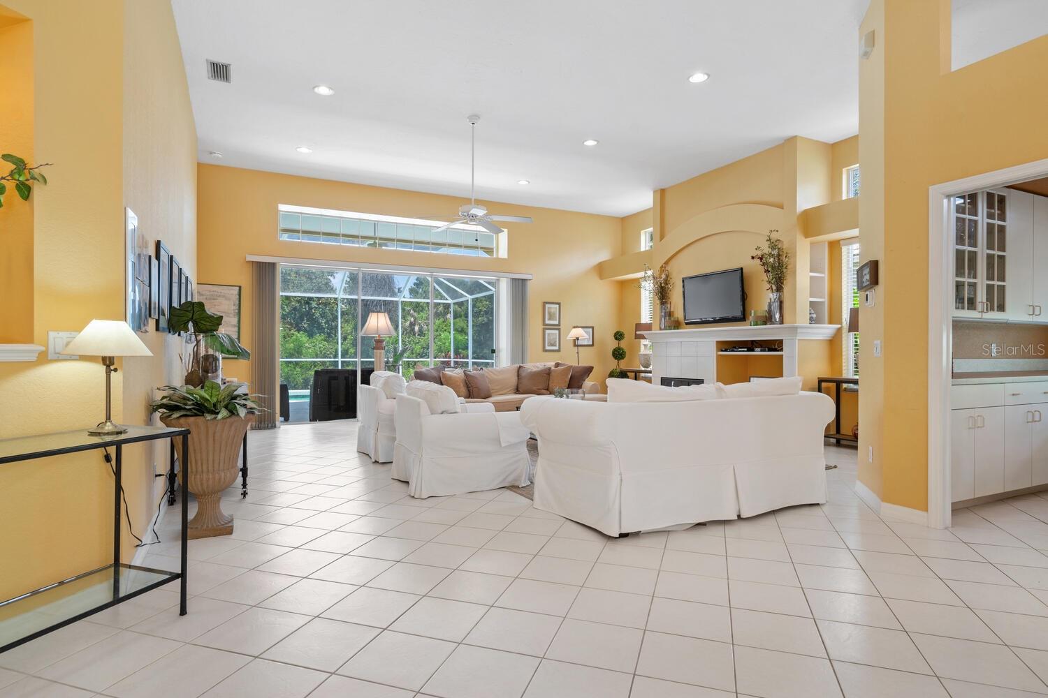 4374 MIRABELLA CIR — photo 12