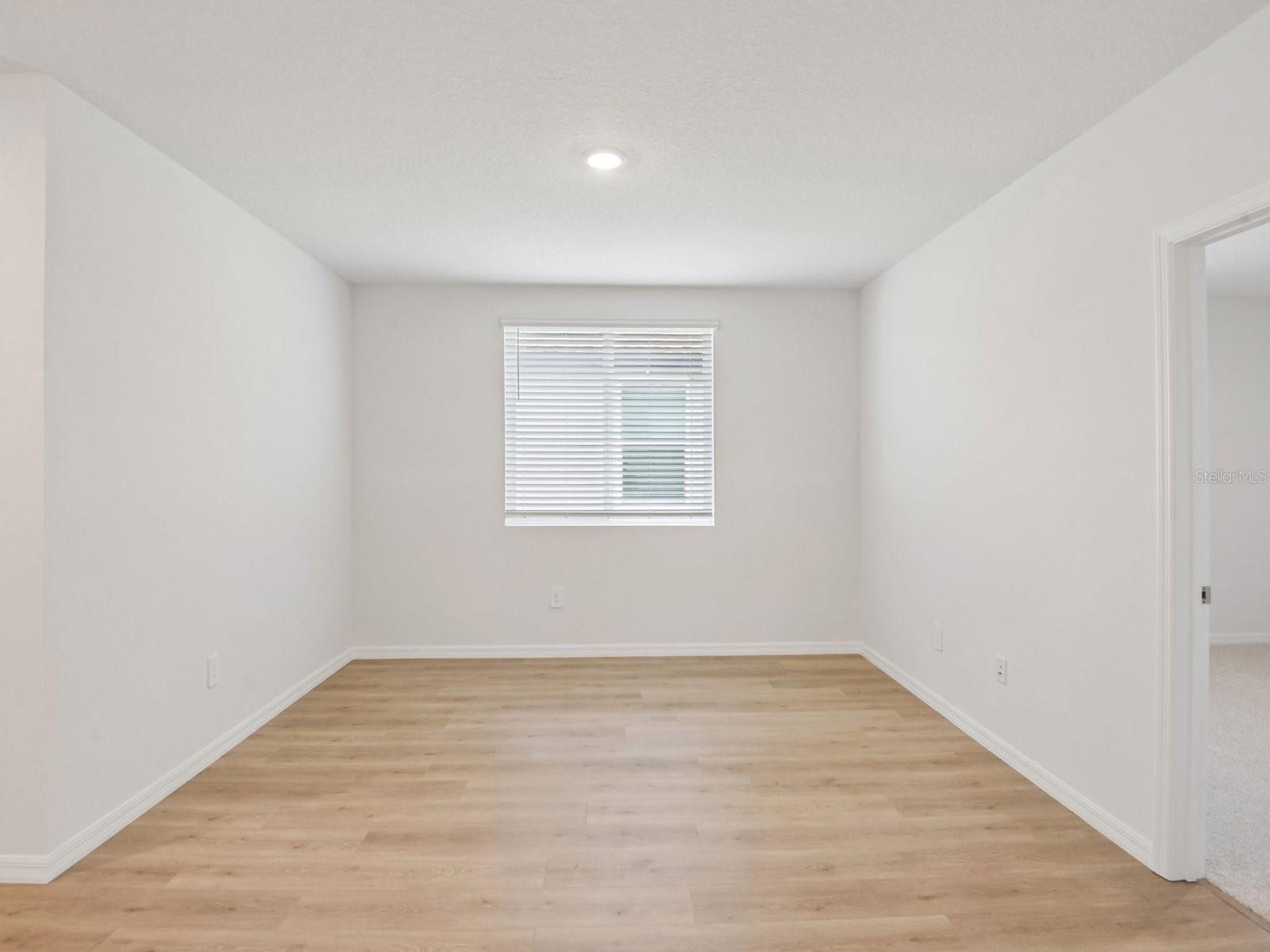 124 GENTLE RAIN LN — photo 6