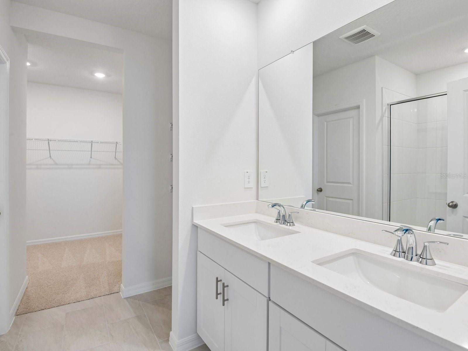 124 GENTLE RAIN LN — photo 9