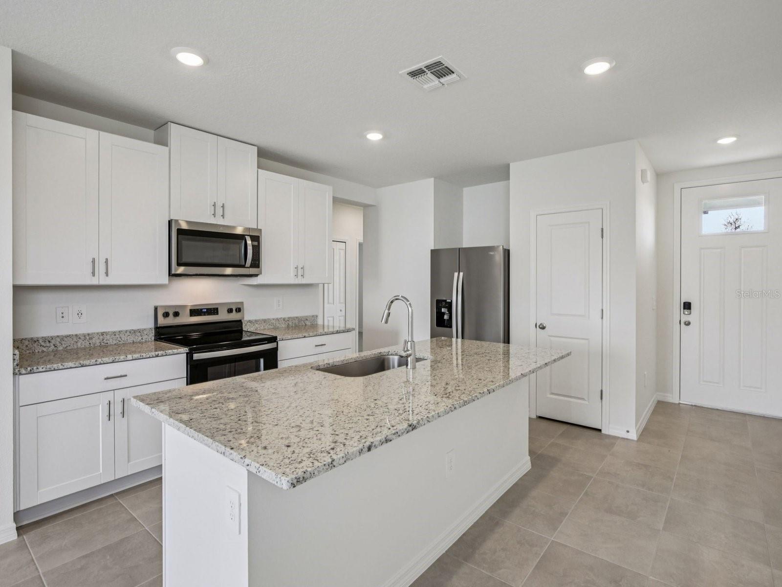356 LAZY SHORE DR — photo 4