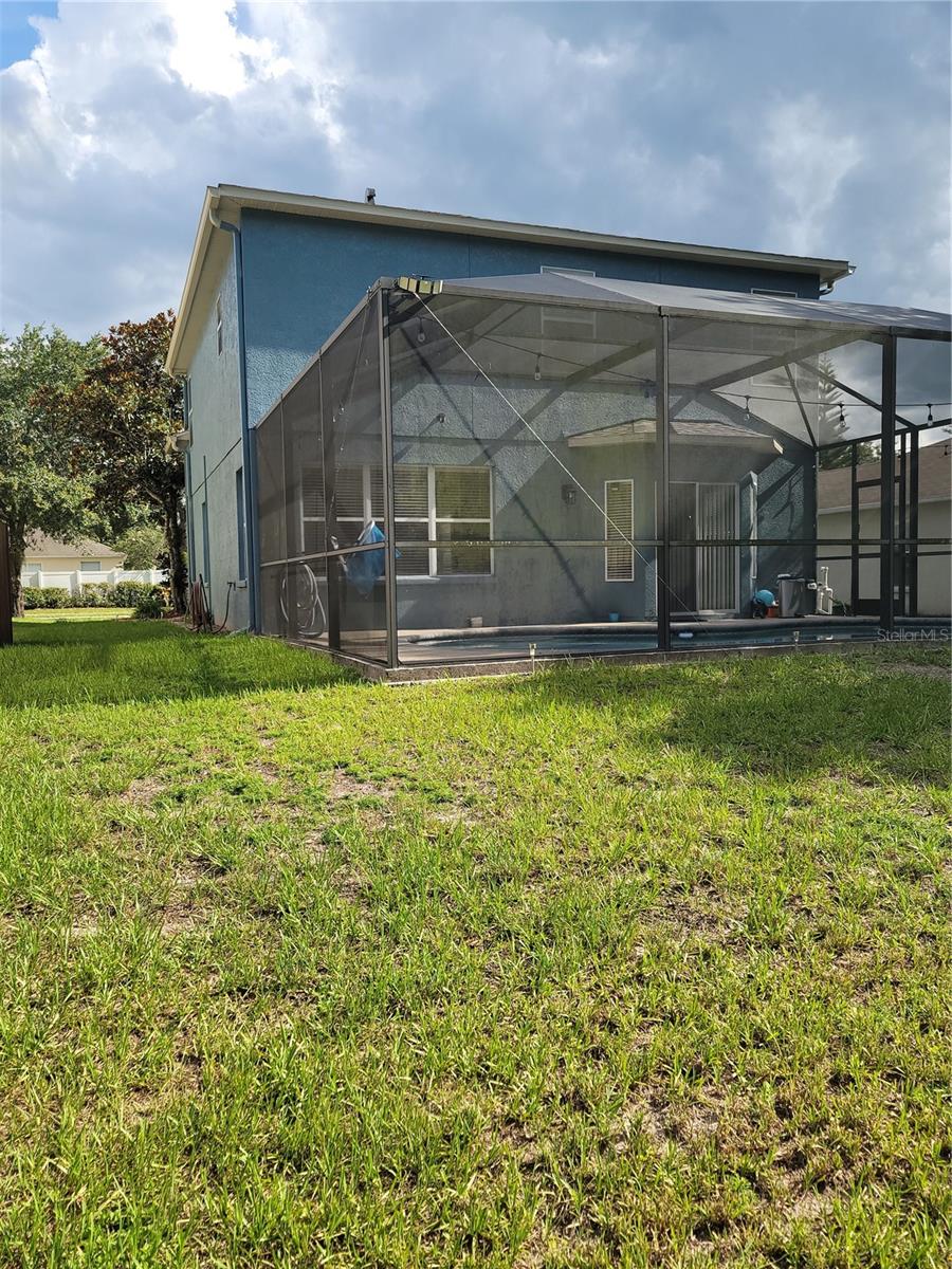 18405 KENTISBURY CT — photo 54