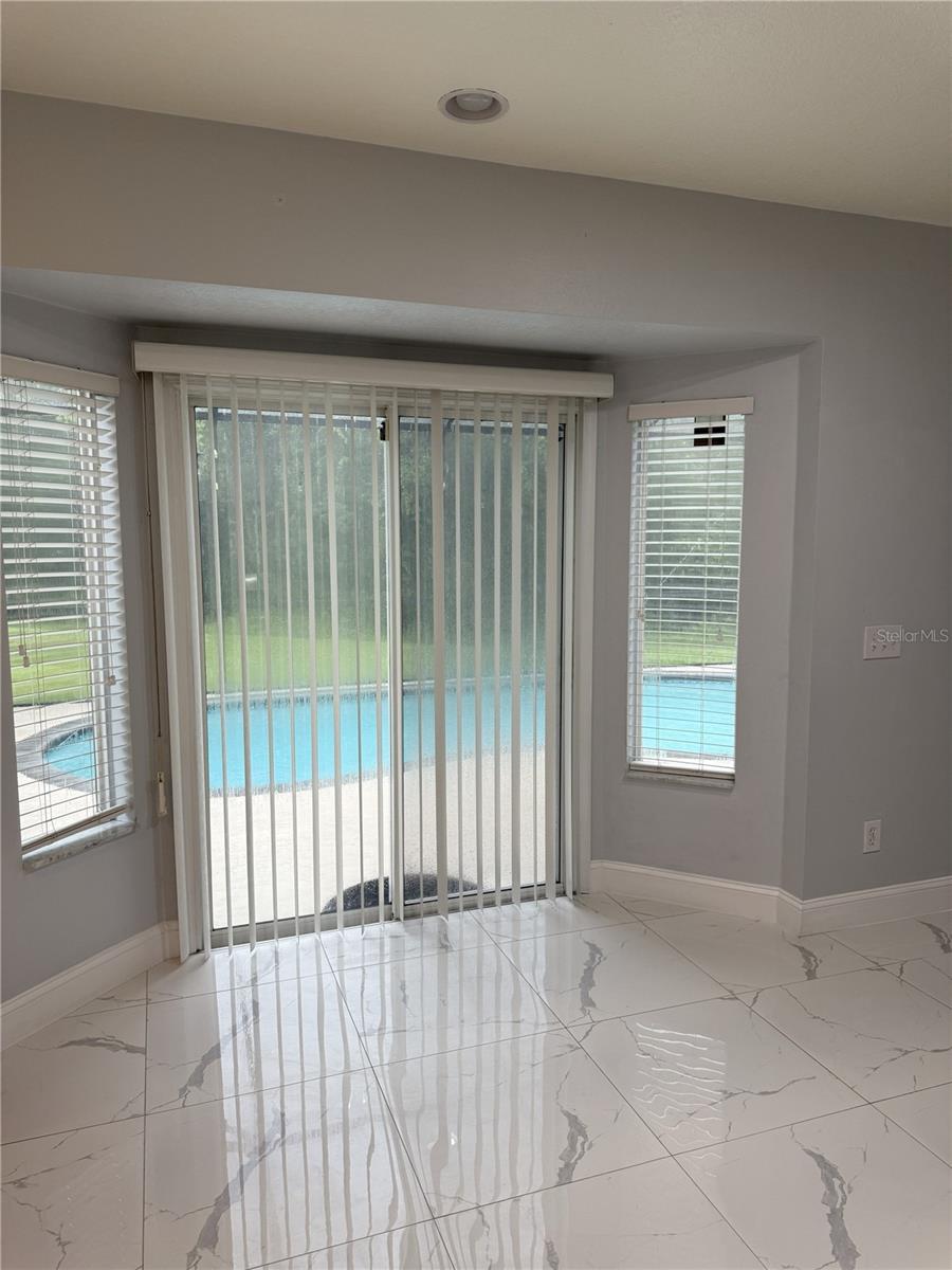 18405 KENTISBURY CT — photo 7