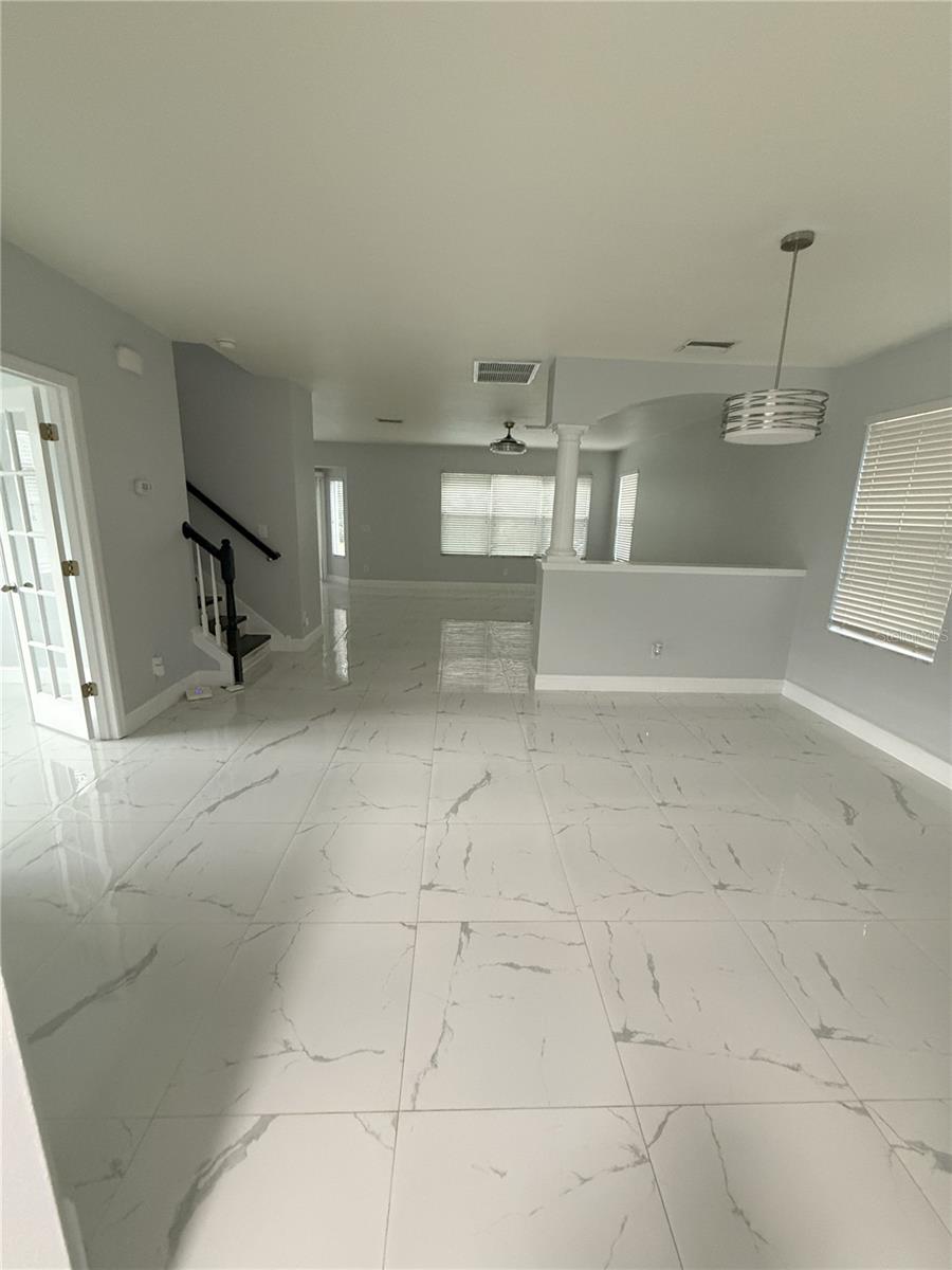 18405 KENTISBURY CT — photo 8