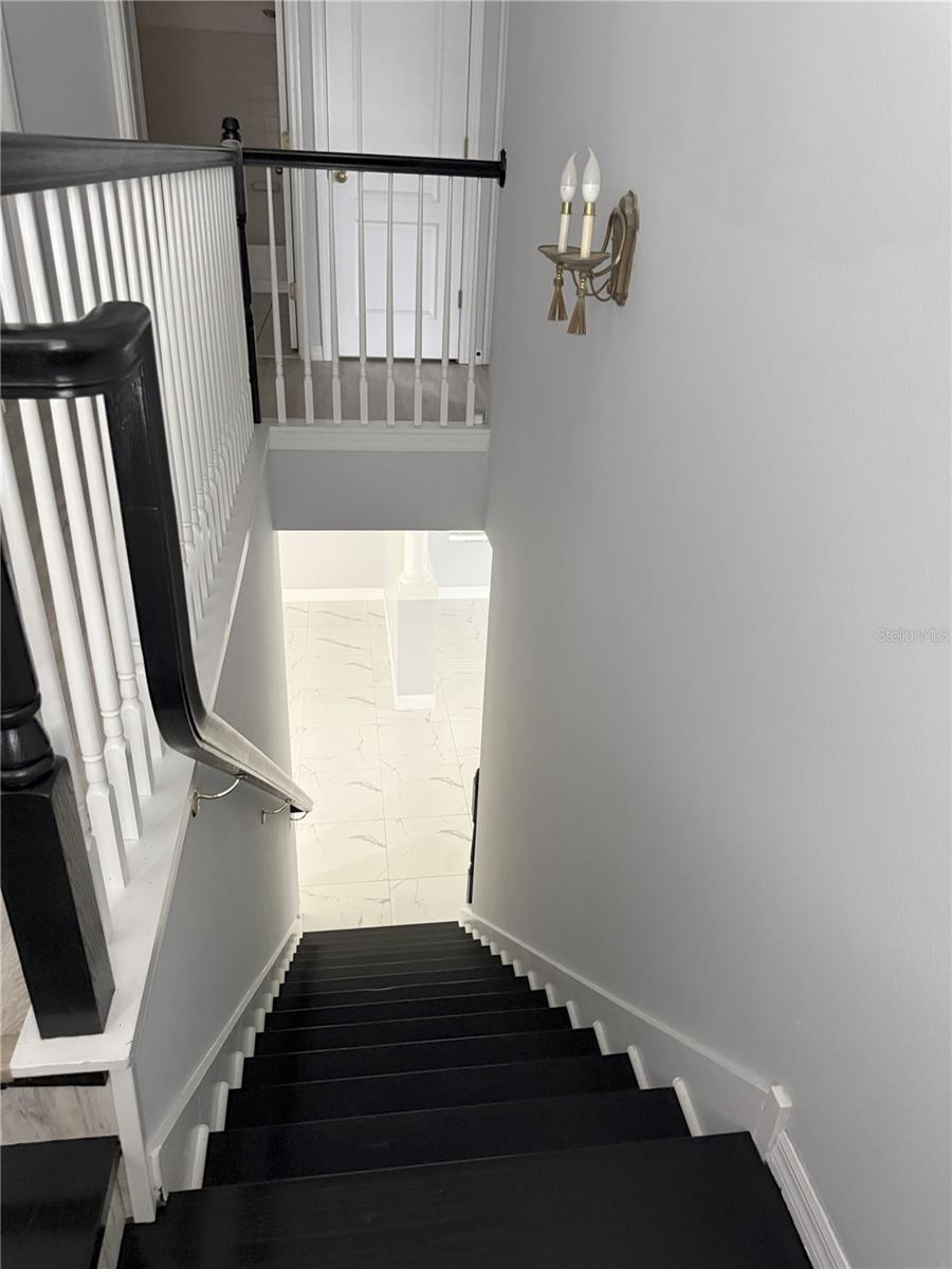 18405 KENTISBURY CT — photo 11