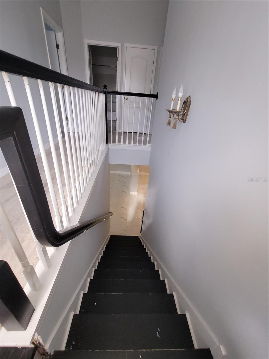 18405 KENTISBURY CT — photo 33