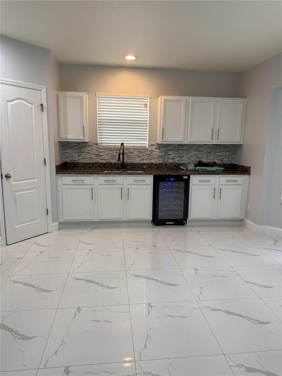 18405 KENTISBURY CT — photo 22