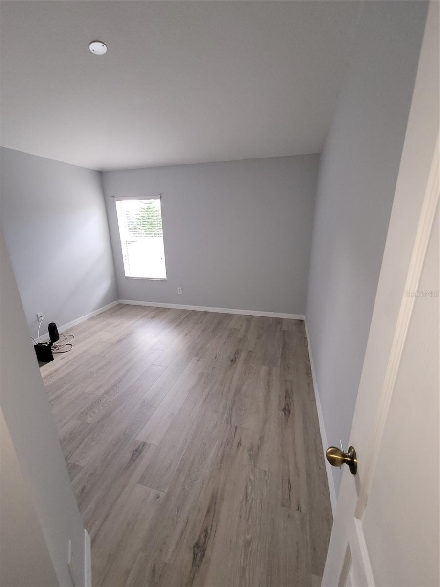 18405 KENTISBURY CT — photo 36