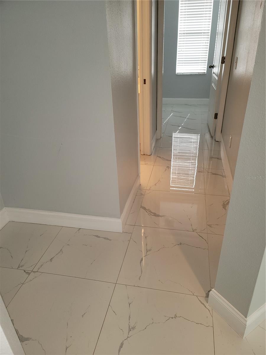 18405 KENTISBURY CT — photo 28