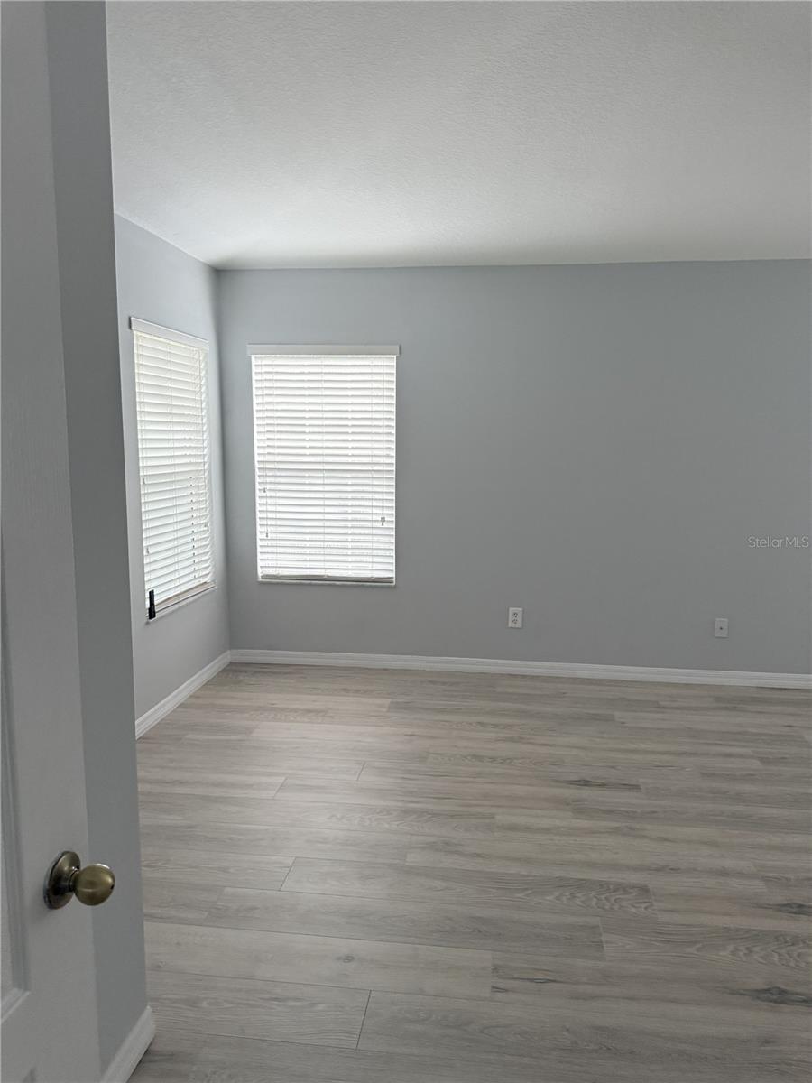 18405 KENTISBURY CT — photo 13