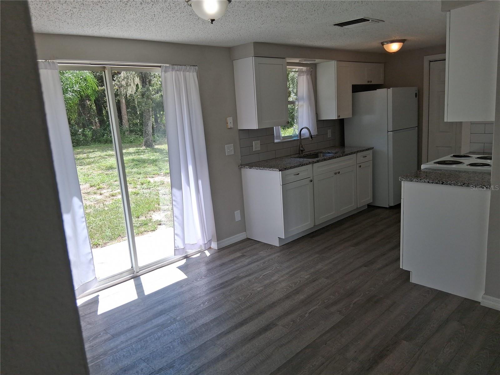 7926 GULF WAY — photo 11