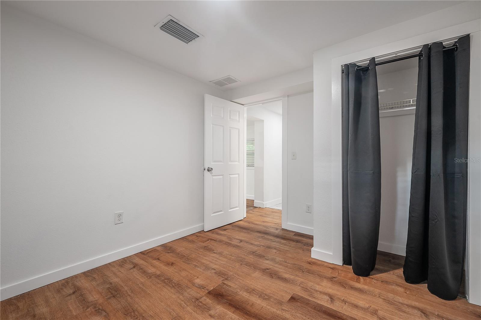 2307 E OSBORNE AVE #102 — photo 9