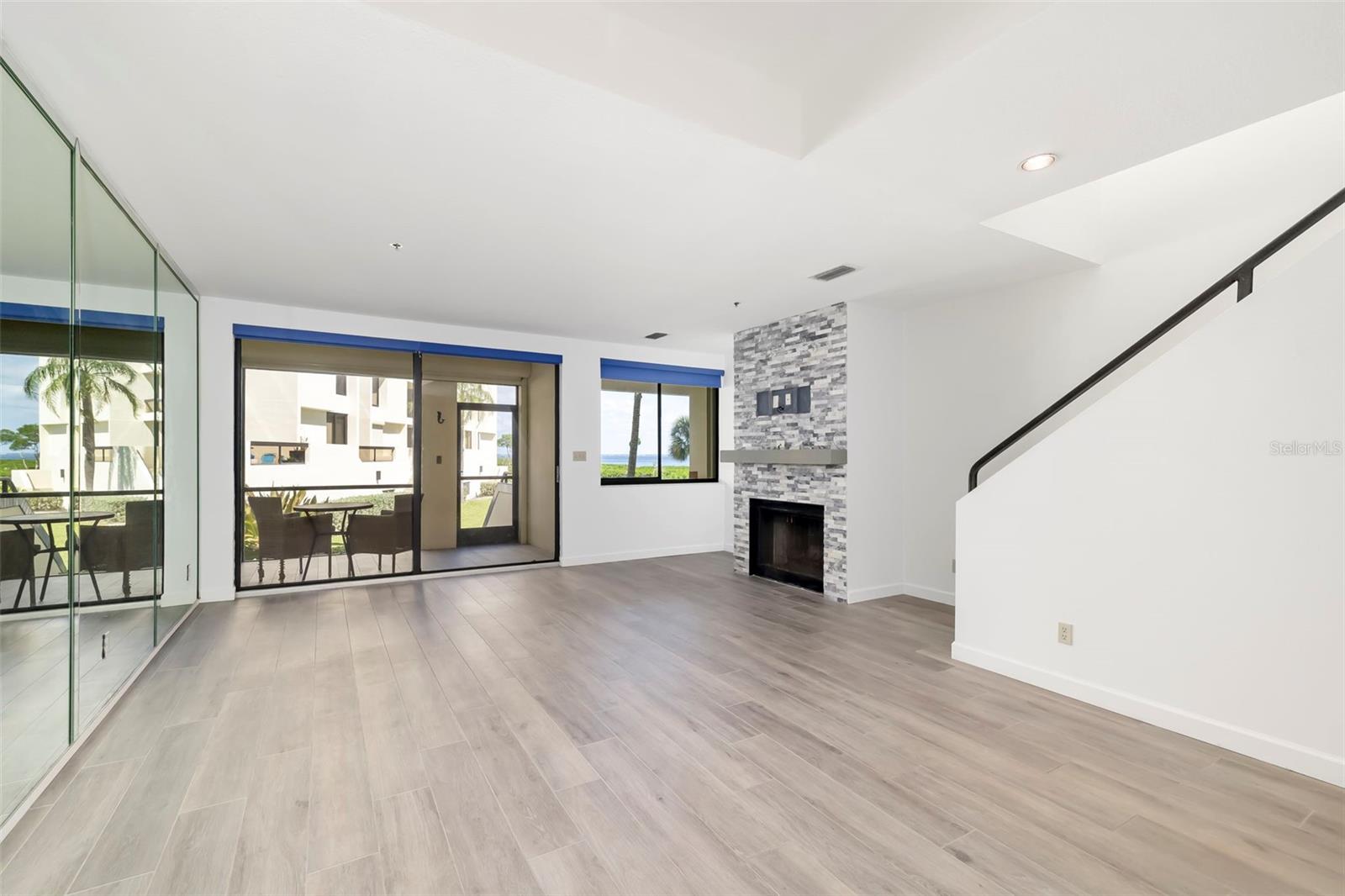 1920 HARBOURSIDE DR #1003 — photo 19