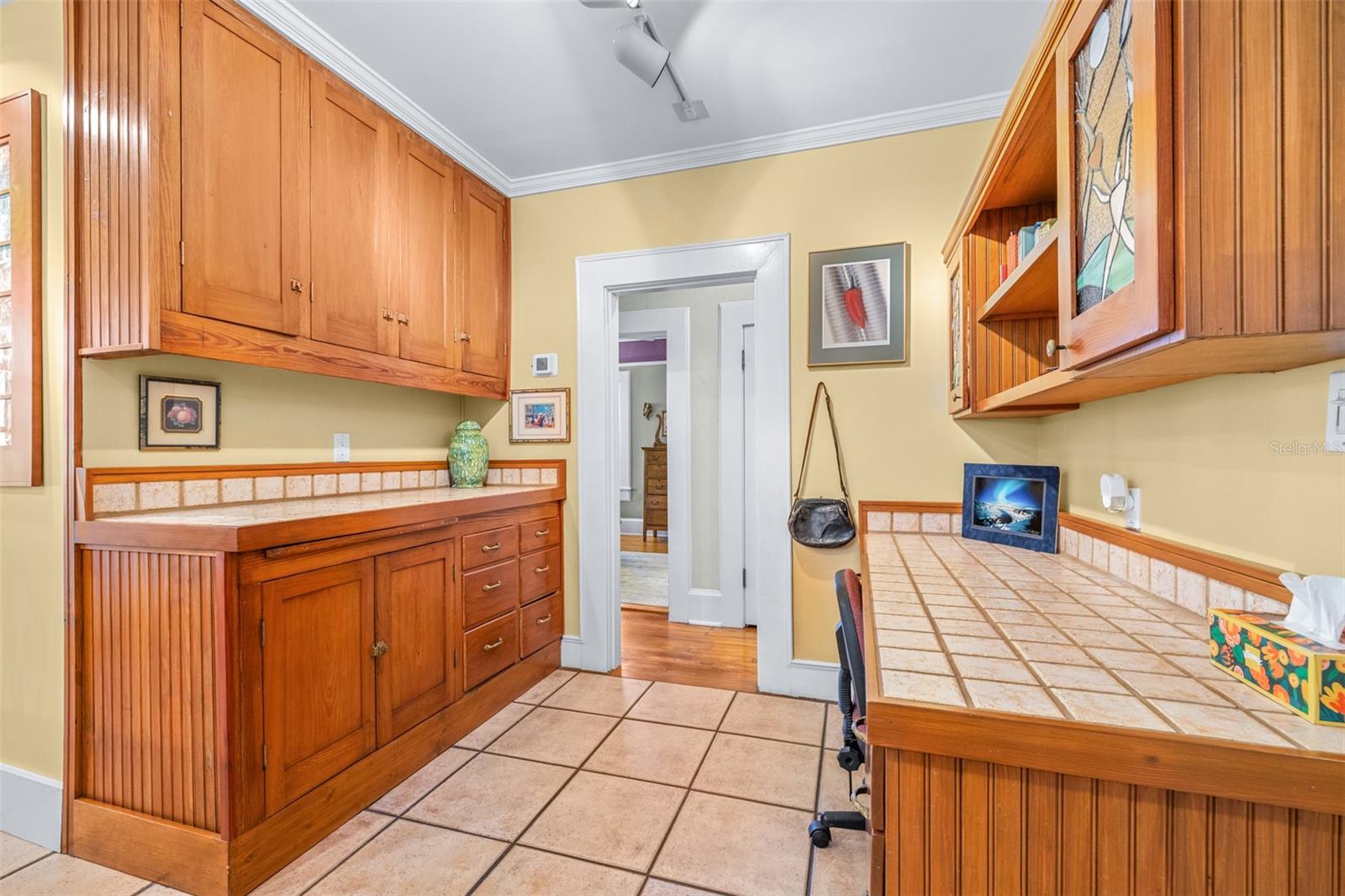 109 S WESTLAND AVE — photo 17