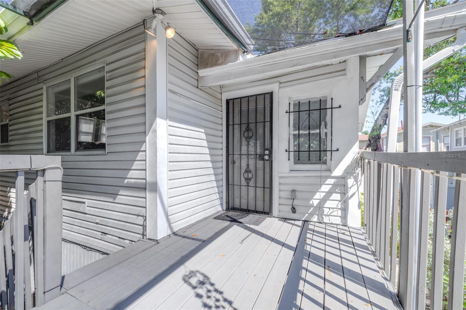 109 S WESTLAND AVE — photo 44