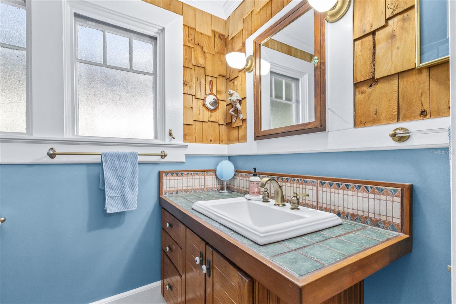 109 S WESTLAND AVE — photo 28