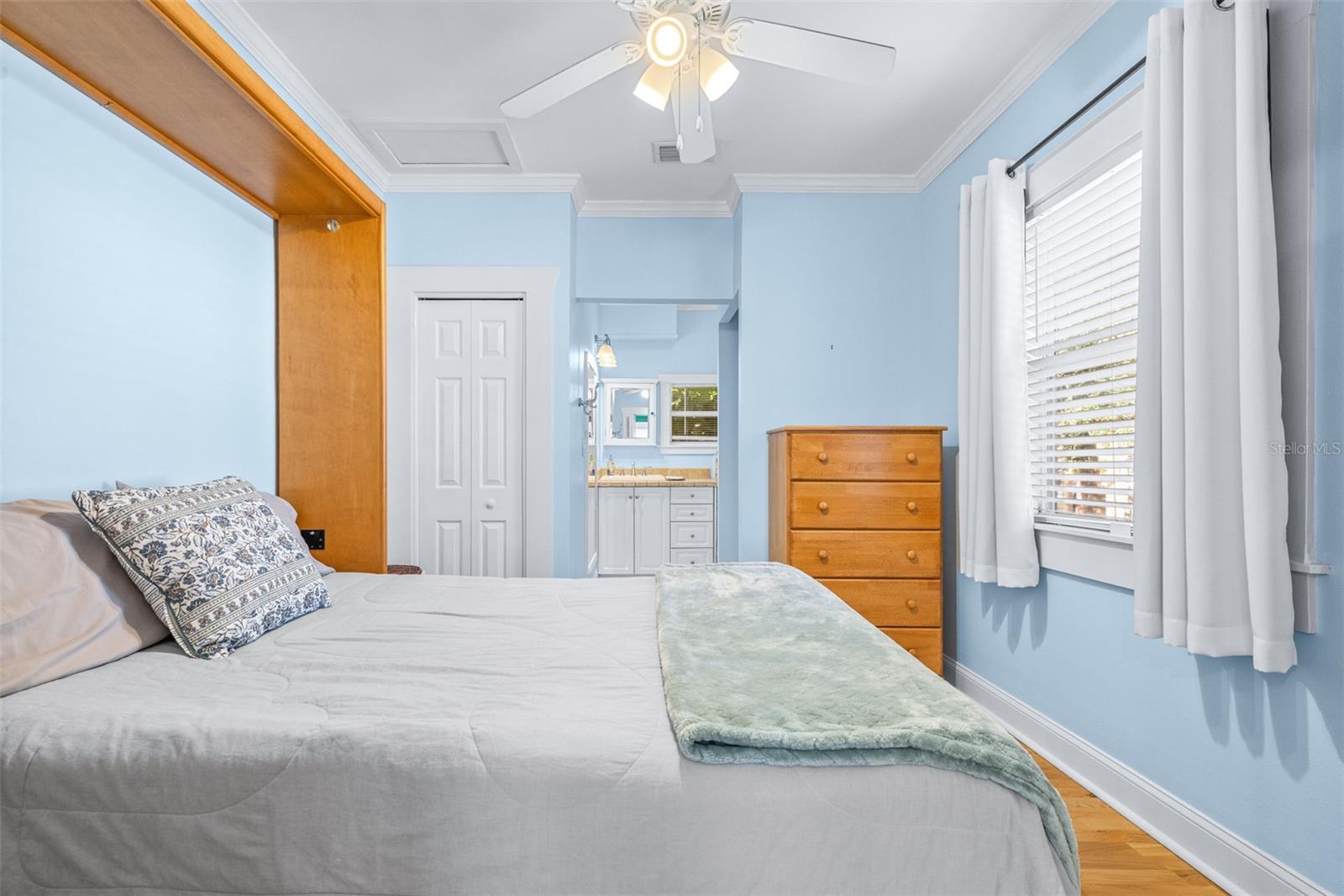 109 S WESTLAND AVE — photo 53