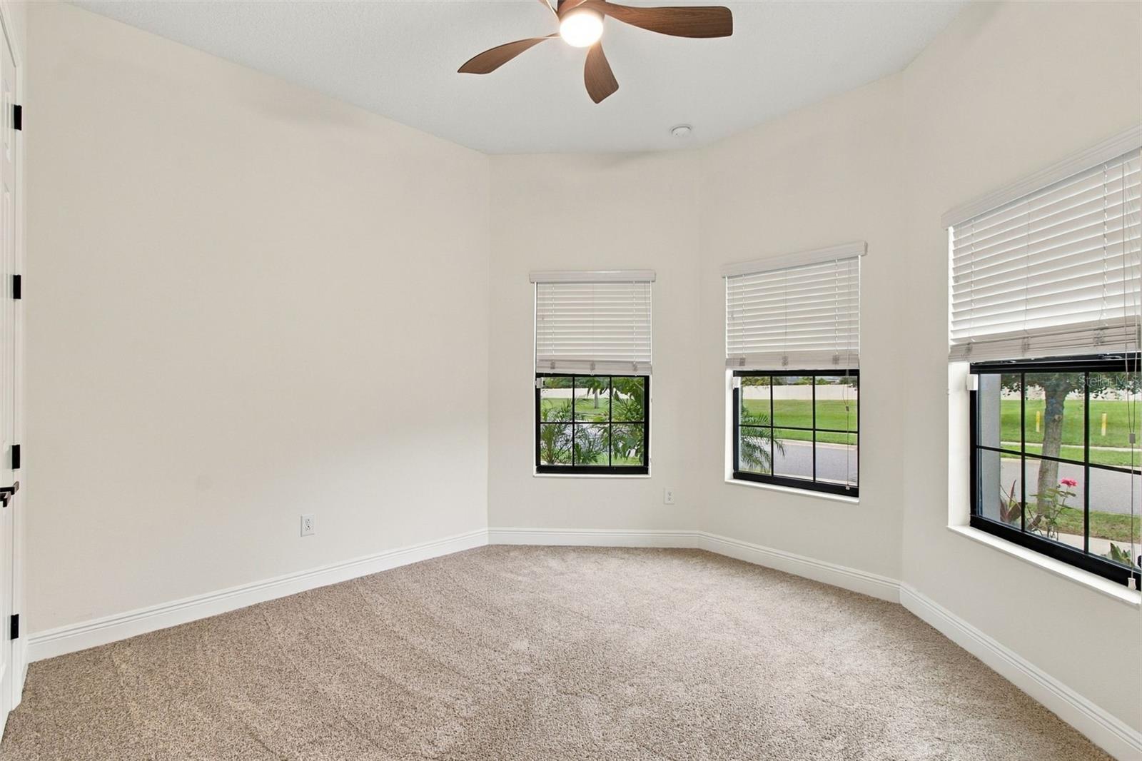 901 GRAND CRESTA AVE — photo 41