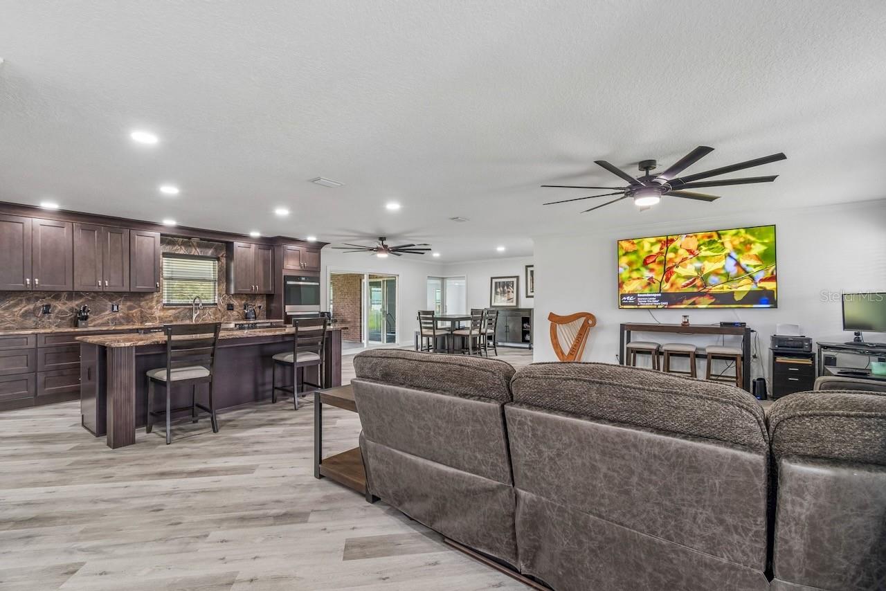 16218 FRINGE TREE DR — photo 8
