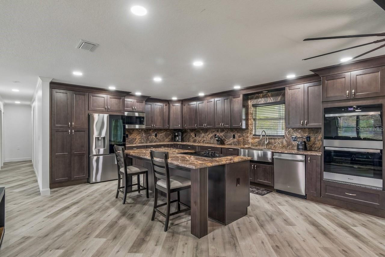 16218 FRINGE TREE DR — photo 14